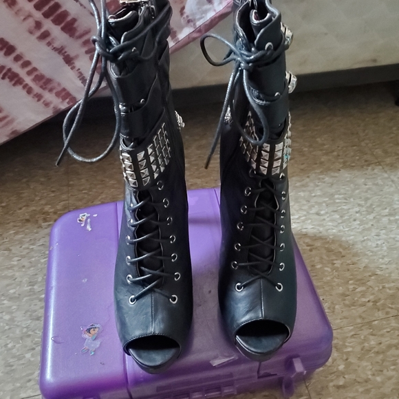 Women's Brand new skull boots - Picture 4 of 4